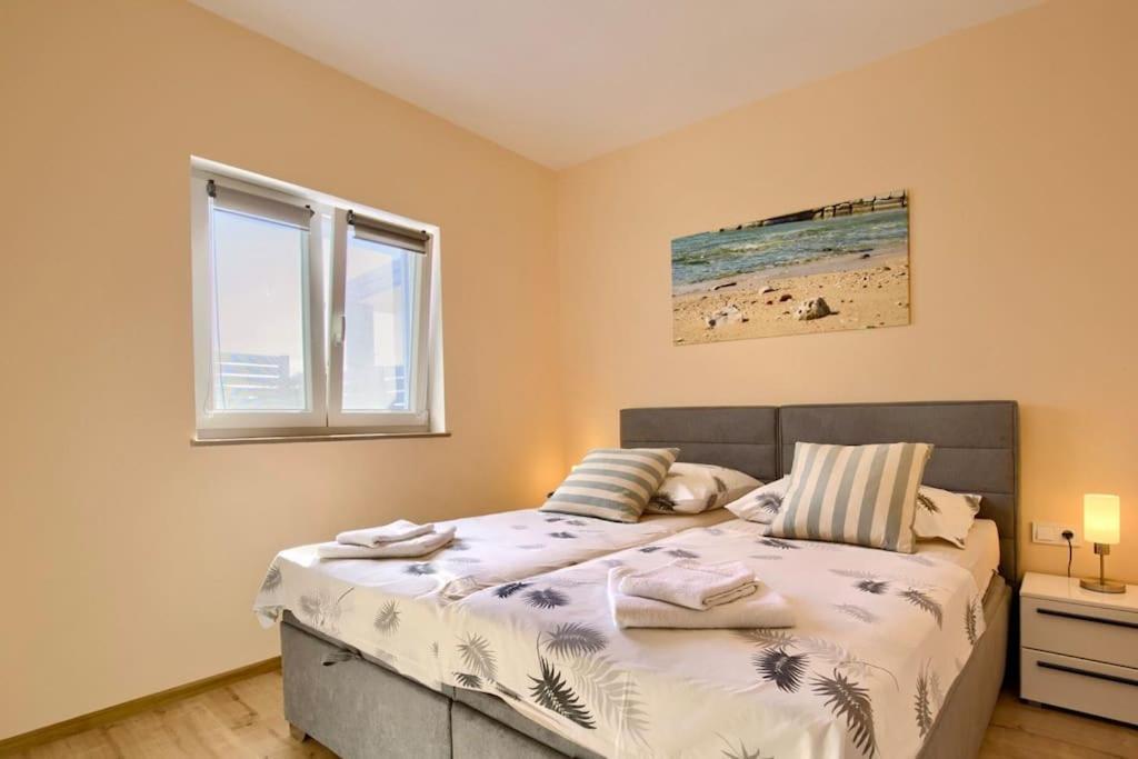 Apartment Sunrise Fuer 6 Personen In Pula-Stinjan Luaran gambar